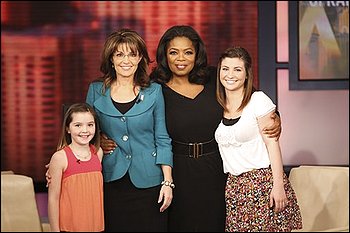 Talk-show host Oprah Winfrey, second from right, with former Republican vice presidential candidate Sarah Palin and her daughters, Willow, right, and Piper, left, during the taping of "The Oprah Winfrey Show" in Chicago.